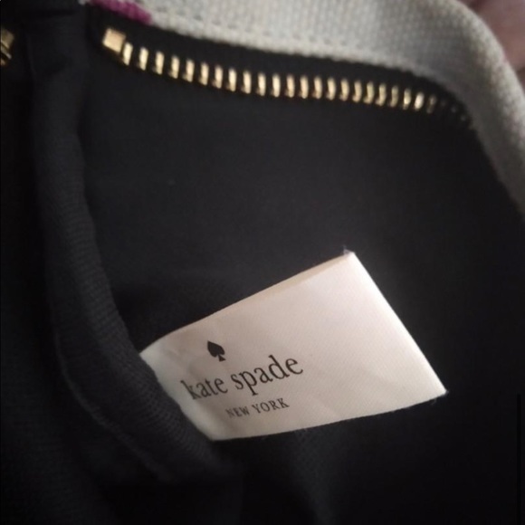 Kate Spade Boutique collection floral Clutch in canvas material. - Picture 2 of 4